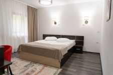 Hotel Piscul Negru