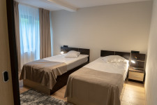 Hotel Piscul Negru