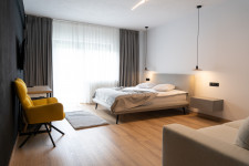 Hotel Piscul Negru