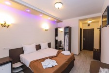 HOTEL HOLIDAY MARIA HOTEL HOLIDAY MARIA