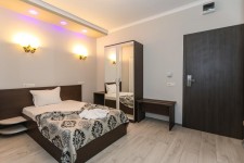 HOTEL HOLIDAY MARIA HOTEL HOLIDAY MARIA