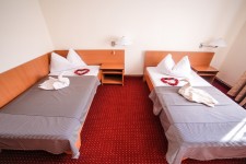 Hotel Trandafirul Galben