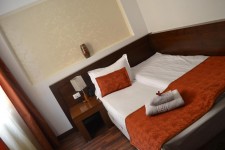 PHOENICIA COMFORT HOTEL PHOENICIA COMFORT HOTEL