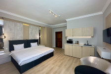 PICCOLO MONDO PICCOLO MONDO