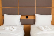 HOTEL AVENUE 4* HOTEL AVENUE 4*