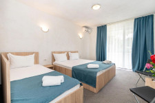 Hotel Excelsior 2*(Almaris) Hotel Excelsior 2*(Almaris)