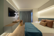 Bavaria Blu Hotel & Conference Centre****