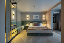 Bavaria Blu Hotel & Conference Centre****