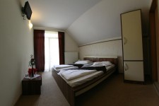 Pensiunea Lacul Linistit Pensiunea Lacul Linistit