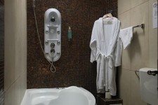 EDY'S ROYAL HOTEL EDY'S ROYAL HOTEL