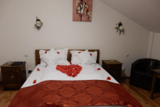 Pensiunea CETATEA CRAIULUI Pensiunea CETATEA CRAIULUI