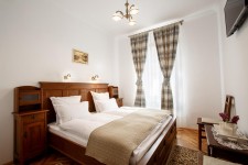 Pensiunea Pivnita lui Teo Pensiunea Pivnita lui Teo