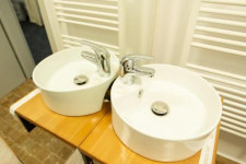 RENATO HOUSE RENATO HOUSE